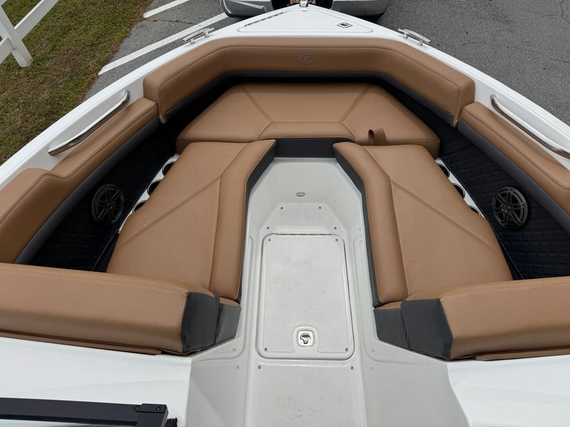 Boat Image 6