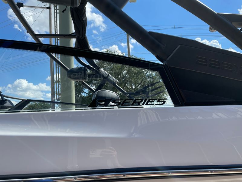 Boat Image 8