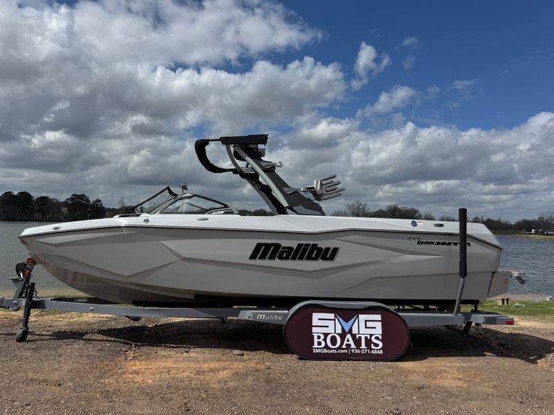 2026 Malibu Wakesetter 25 LSV
