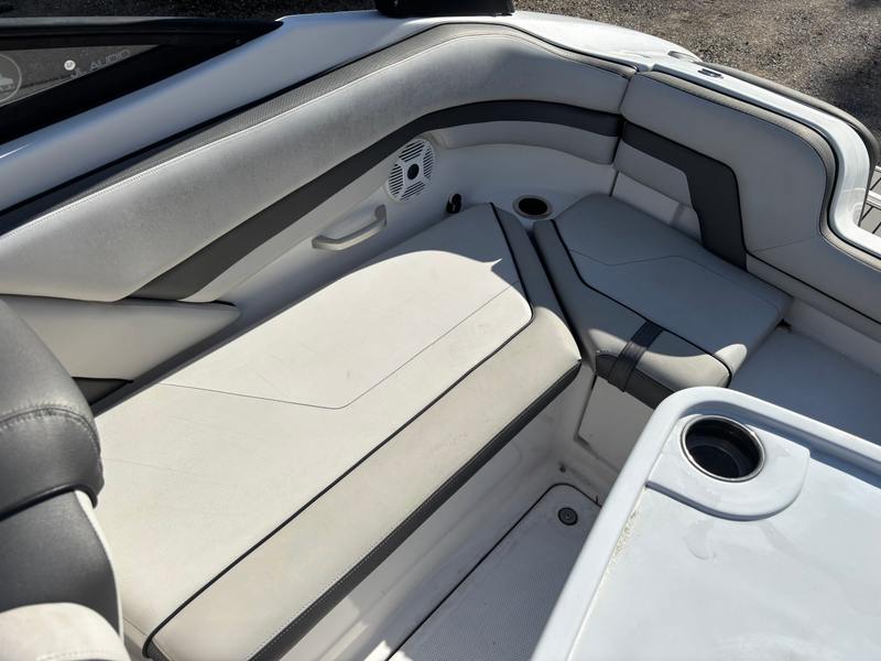 Boat Image 8