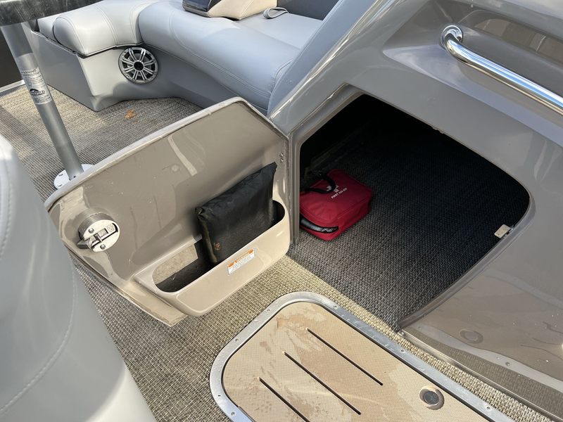 Boat Image 12