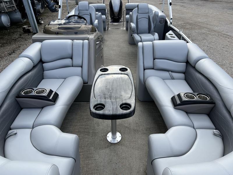 Boat Image 8