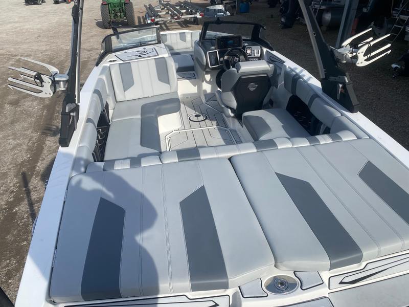 Boat Image 6