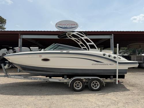 2016 Chaparral 246 SSI