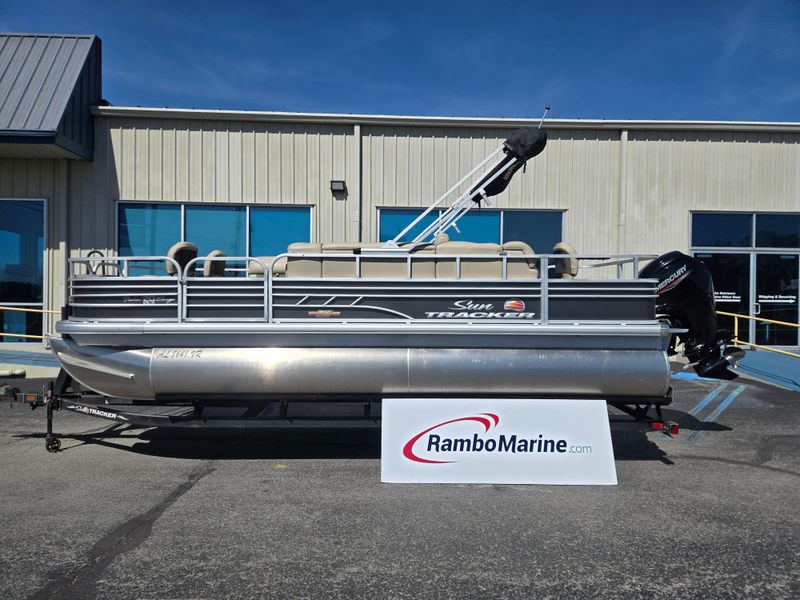 2023 Sun Tracker Fishing Barge 20 DLX