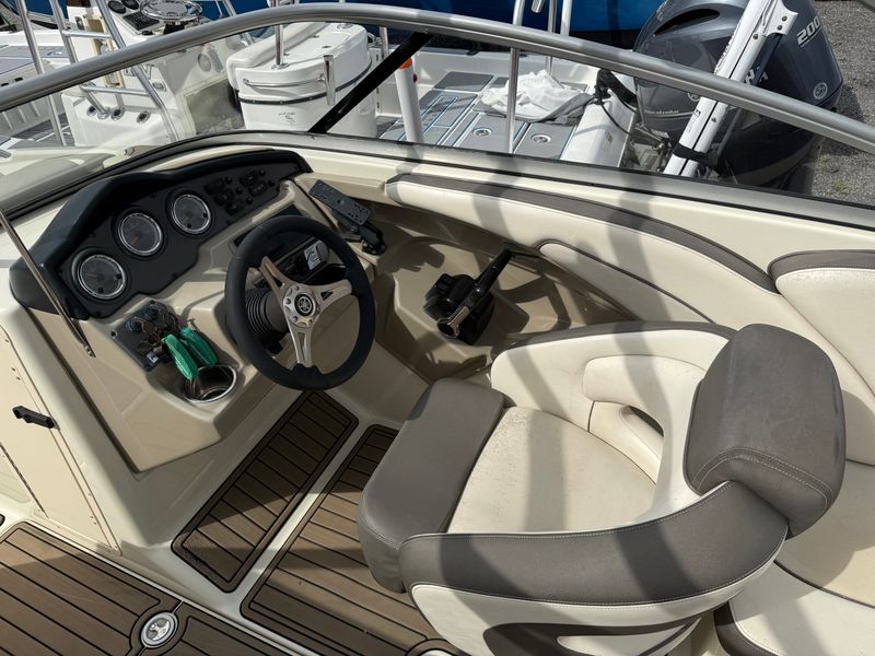 Boat Image 9