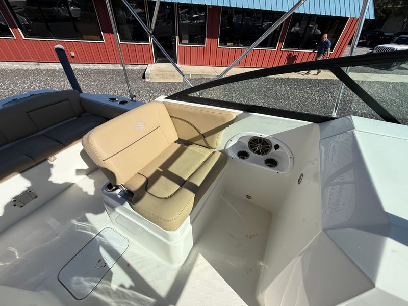 Boat Image 21