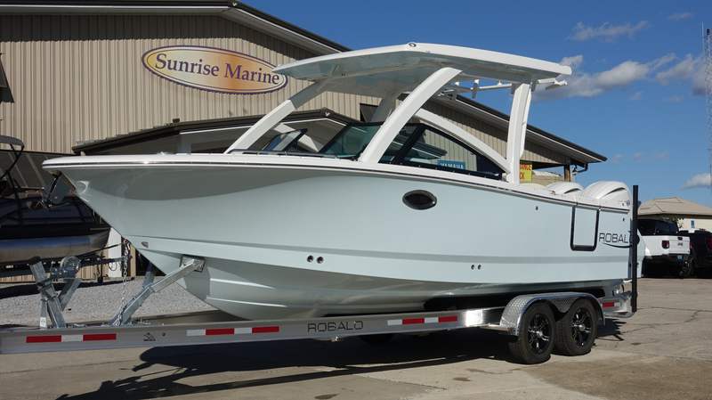 2026 Robalo 257 DC