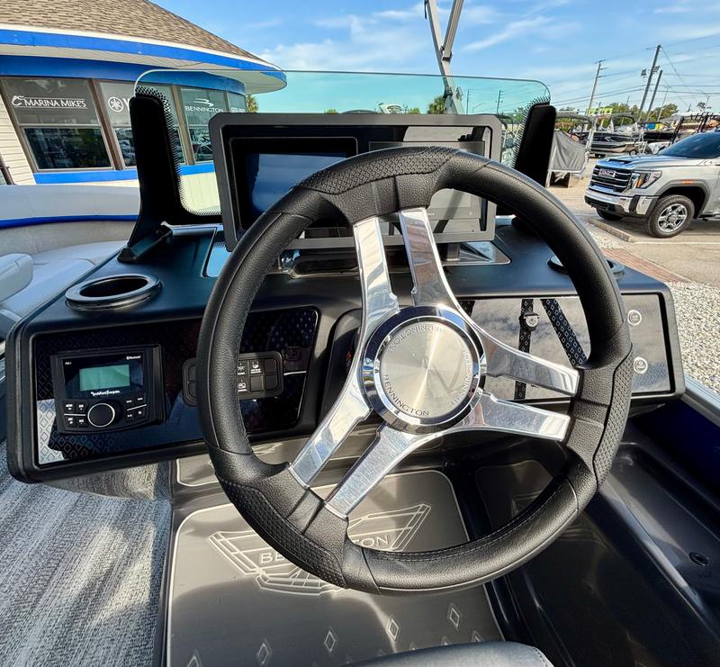 Boat Image 10