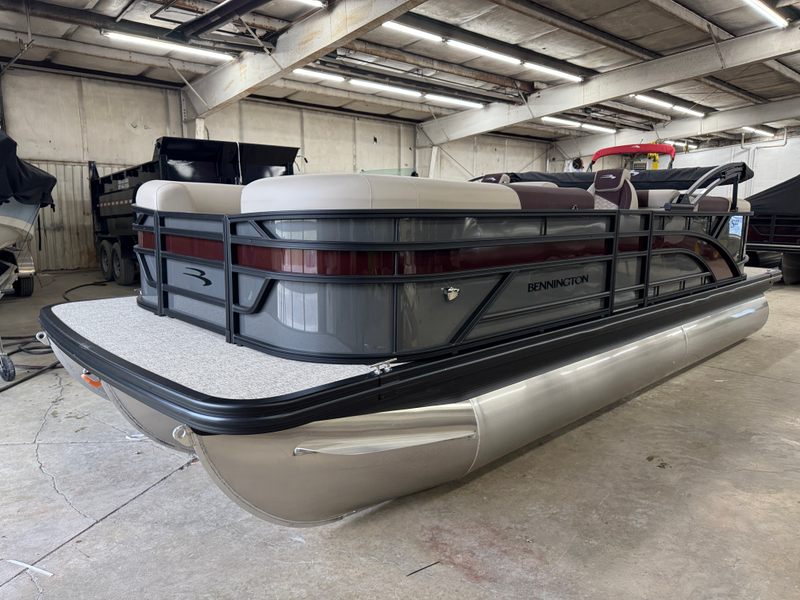 2026 Bennington 22 SSR SPS