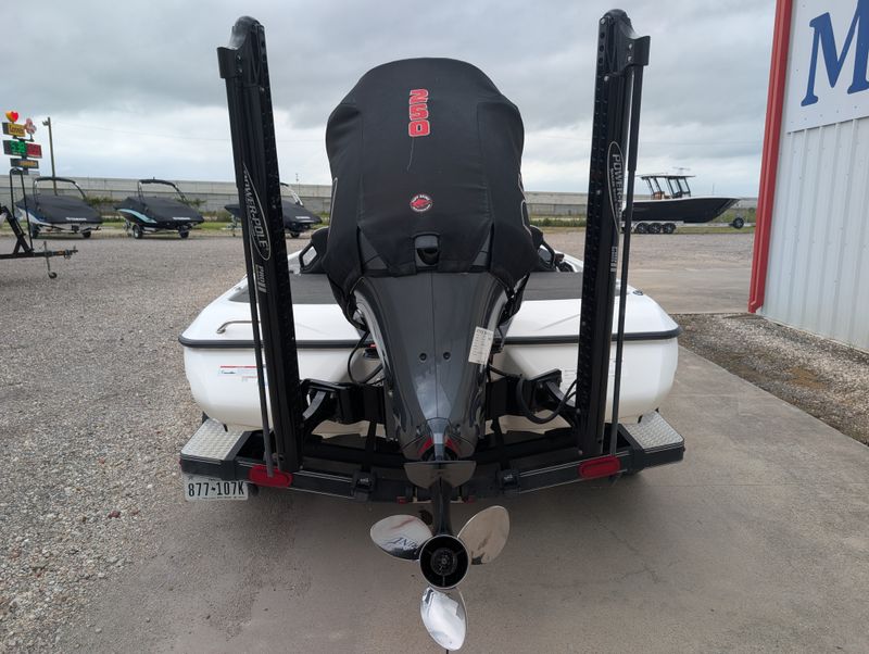 Boat Image 8