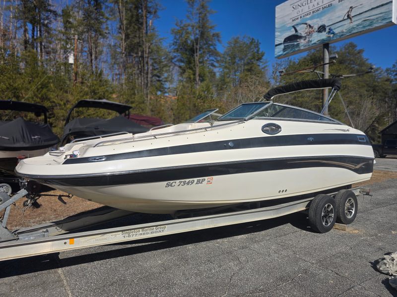 2003 Crownline 239 DB