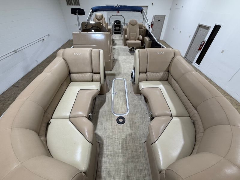 Boat Image 10