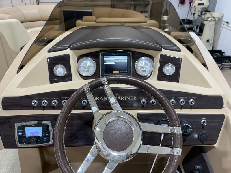 Boat Image 21