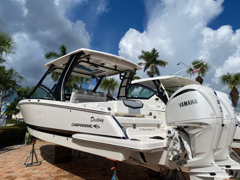 2023 Chaparral 300 OSX