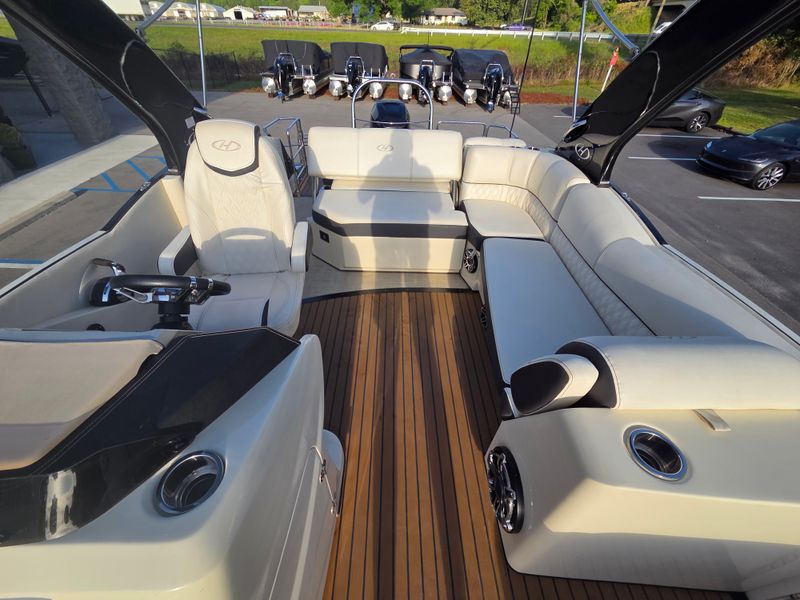 Boat Image 9