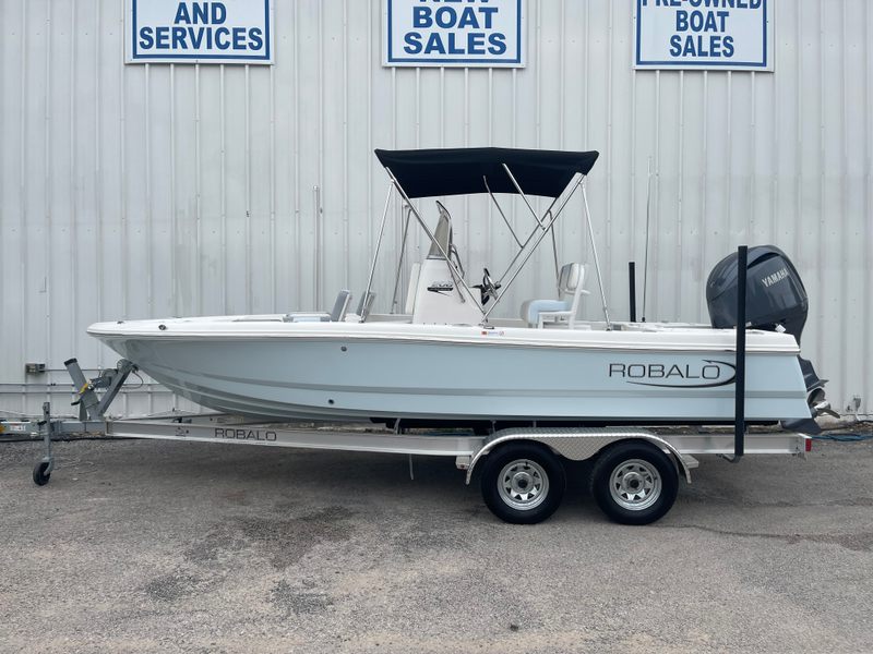 2025 Robalo 206 Cayman DLX