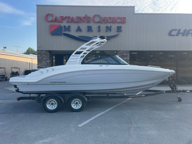 2025 Chaparral 23 SSI