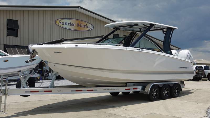 2025 Chaparral 310 OSX